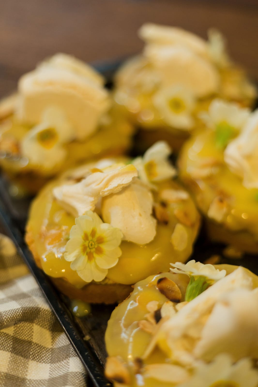 6 x Lemon Almond Tartlet