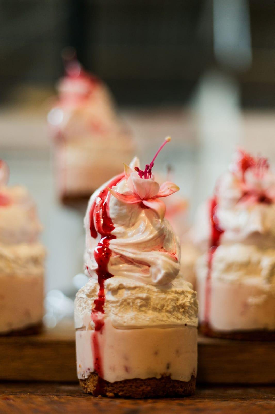 6 x Strawberry + White Chocolate Marshmallow Tartlet