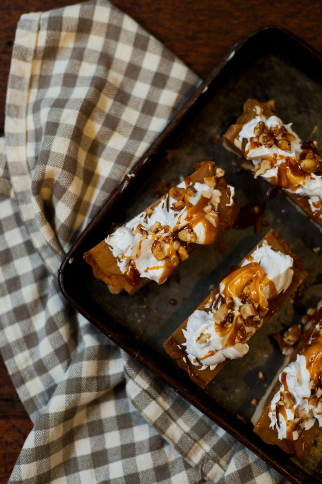 6 x Peanutbutter Caramel Slice
