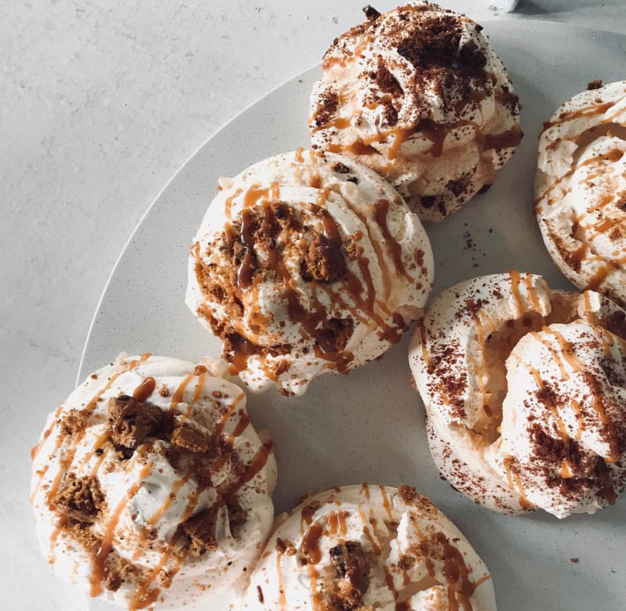 6 x Meringue